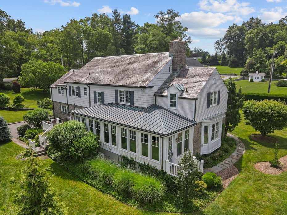 31 Colonial Road Photo 19