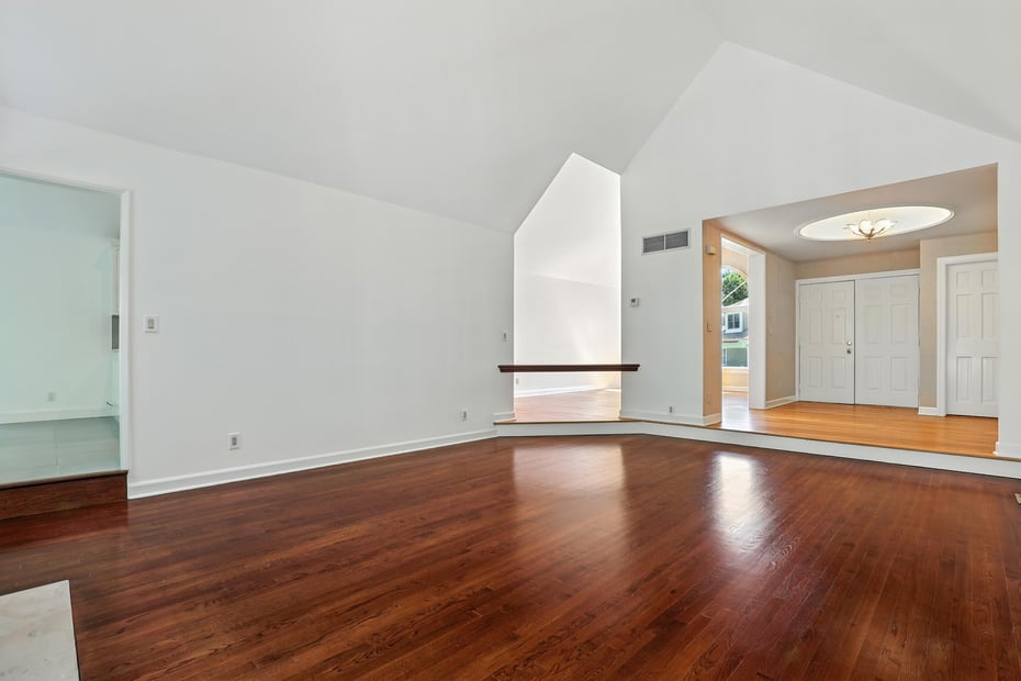 9 Glenbrooke Drive Photo 8