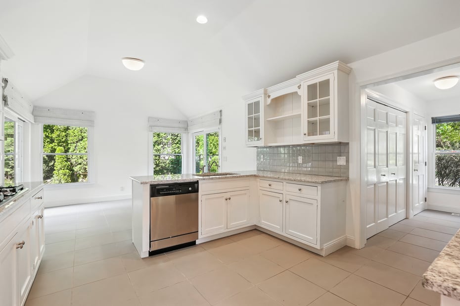 9 Glenbrooke Drive Photo 12