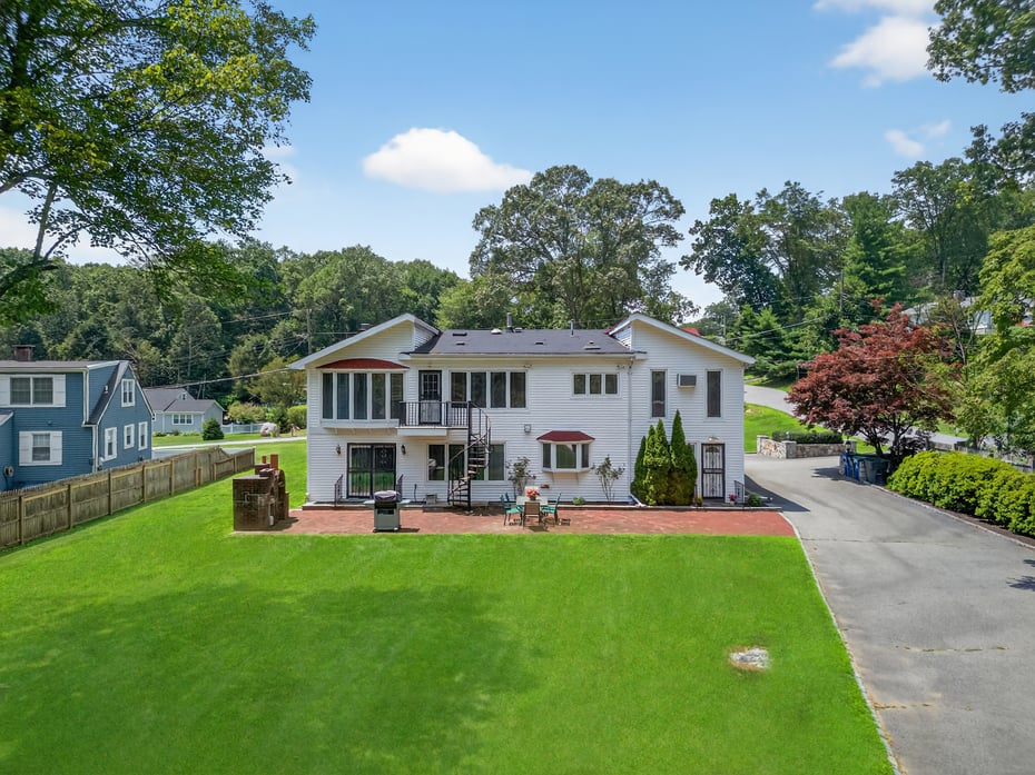 49 Oakridge Road Photo 1