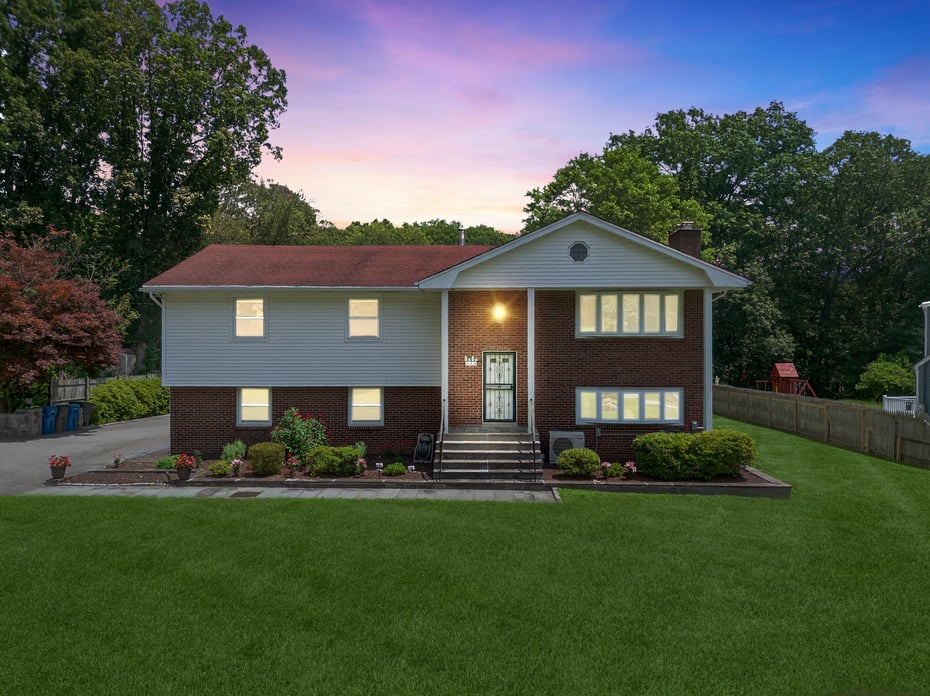 49 Oakridge Road Photo 2