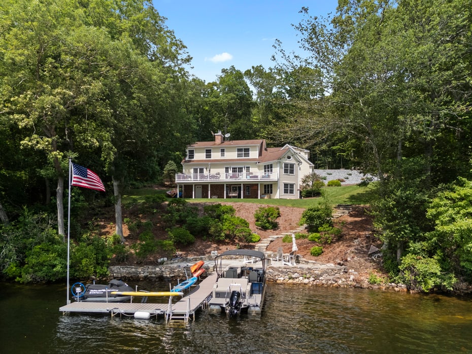 189 Doyle Road Photo 1