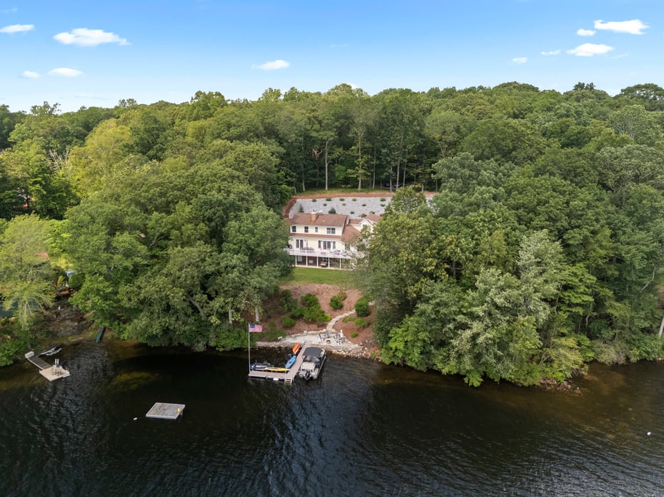 189 Doyle Road Photo 5