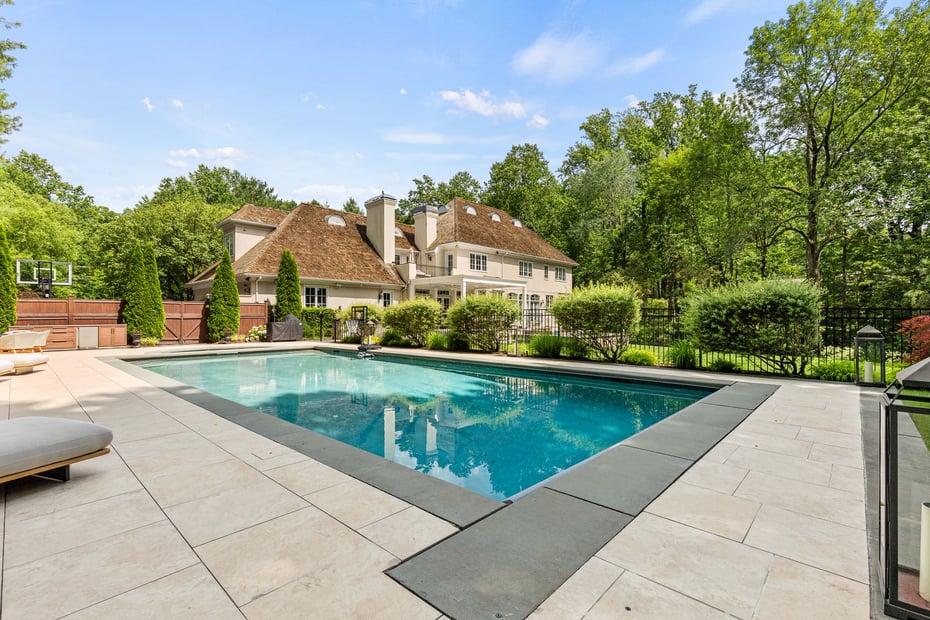 4220 Purchase Street Photo 36