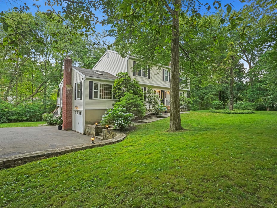 119 Deforest Road Photo 2