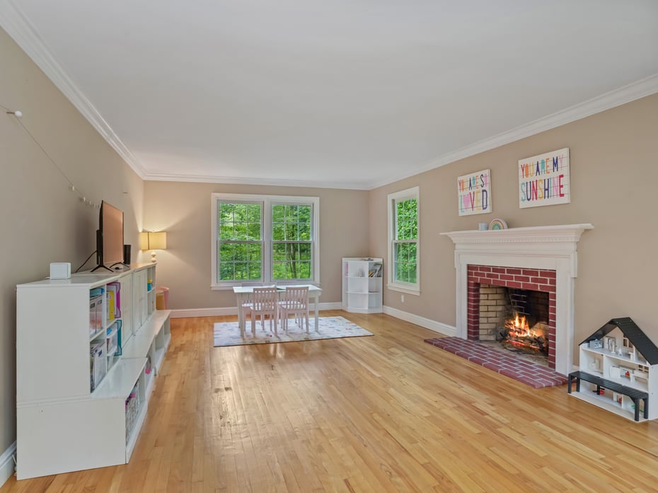119 Deforest Road Photo 5