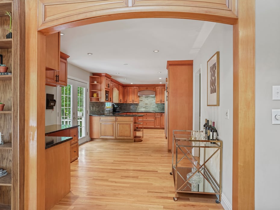 119 Deforest Road Photo 9