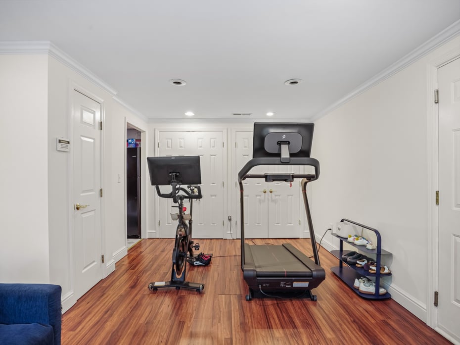 119 Deforest Road Photo 32