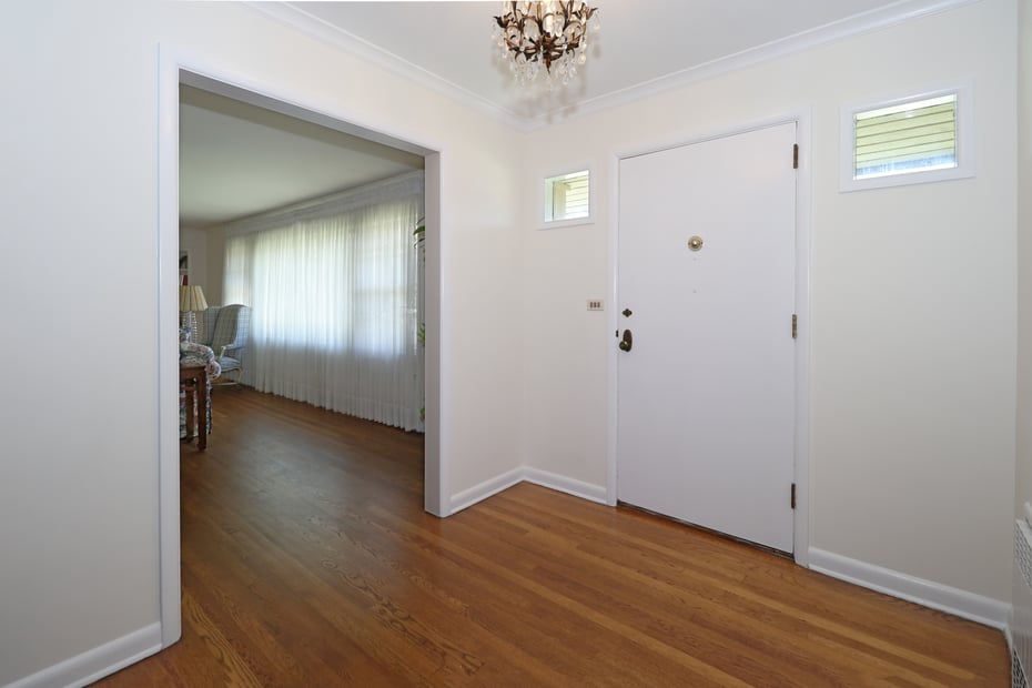 68 Hawthorne Drive Photo 2