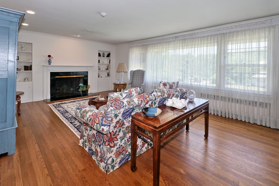 68 Hawthorne Drive Photo 6