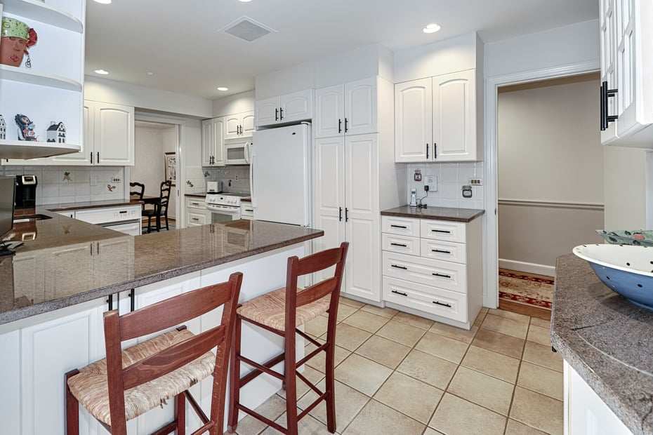 68 Hawthorne Drive Photo 10