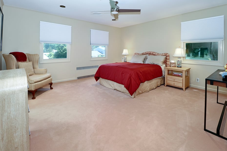 68 Hawthorne Drive Photo 17