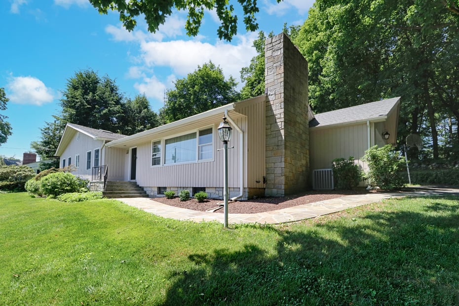 68 Hawthorne Drive Photo 27