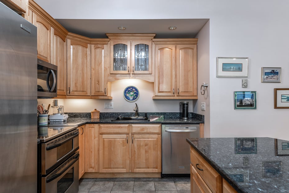 109 Old Farms Road #109 Photo 8