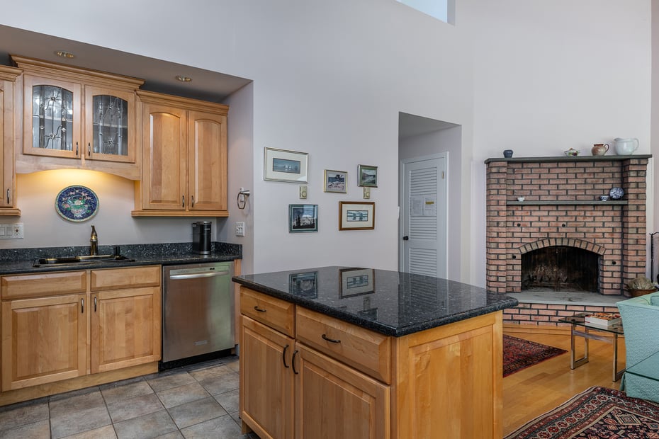109 Old Farms Road #109 Photo 6