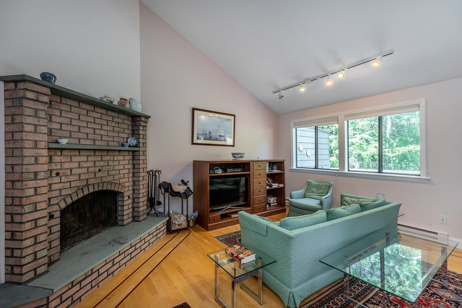 109 Old Farms Road #109 Photo 3