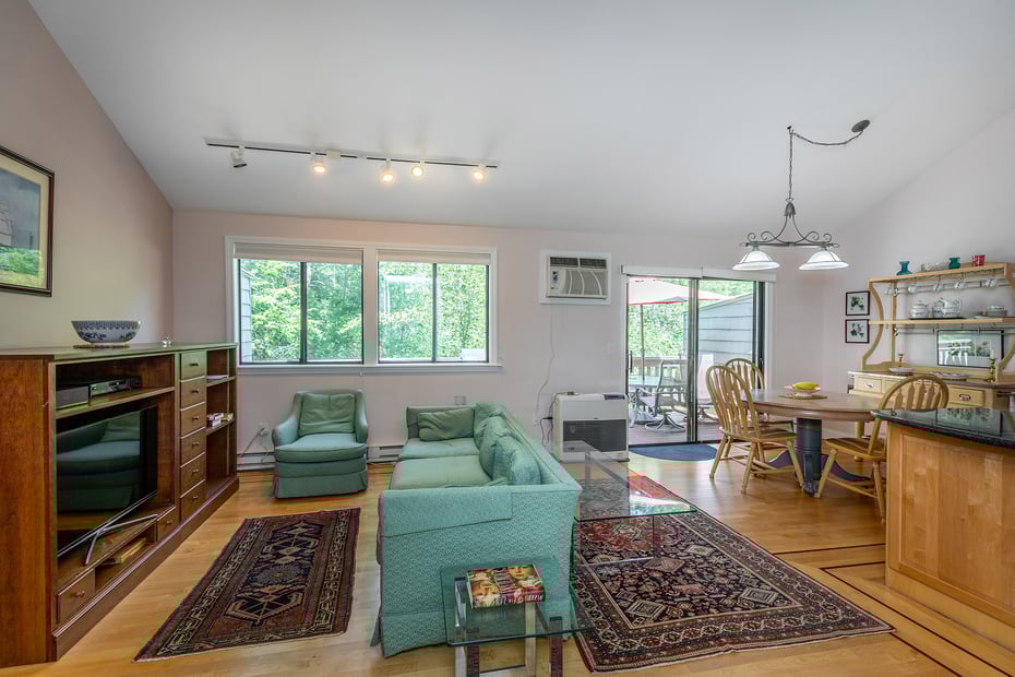 109 Old Farms Road #109 Photo 4