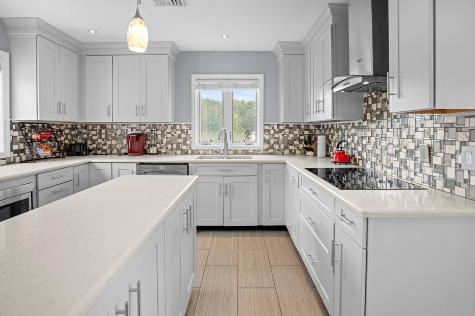 125 Whipple Road Photo 6