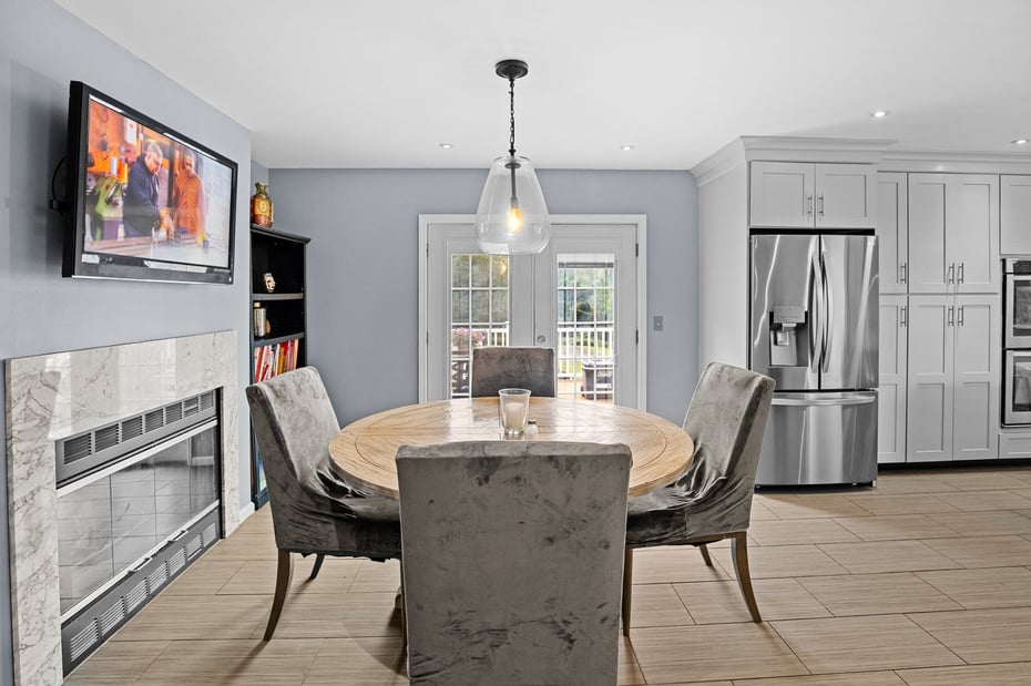 125 Whipple Road Photo 7