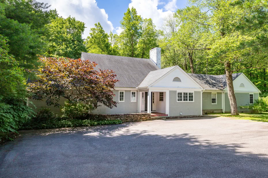 101 Tallmadge Lane Photo 1
