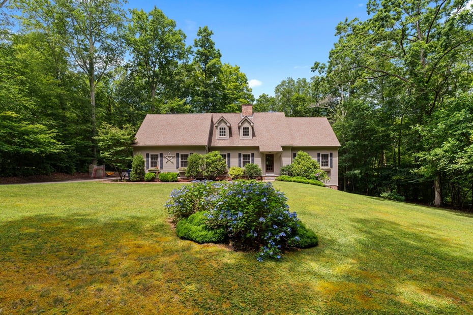 28 Hoop Pole Hill Road Photo 3