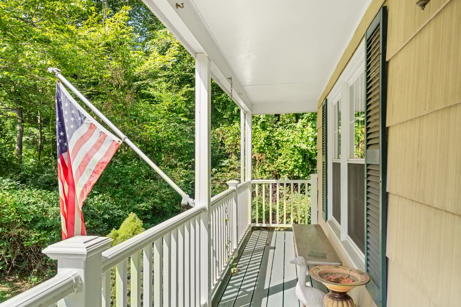 15 Glen Drive Photo 3