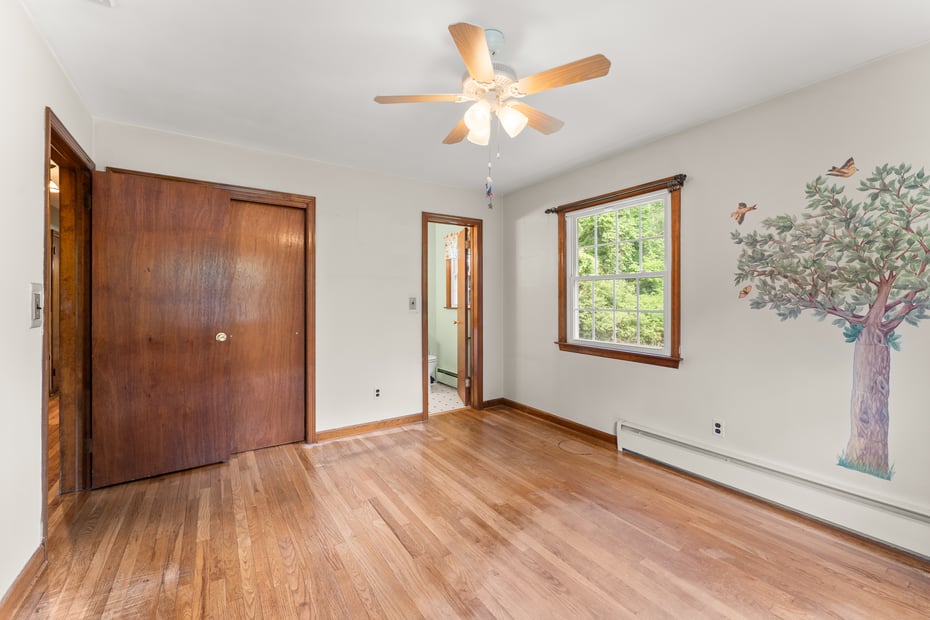 15 Glen Drive Photo 18