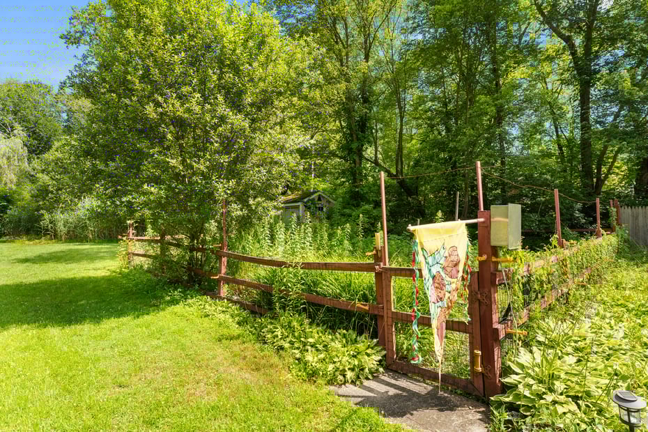 15 Glen Drive Photo 4