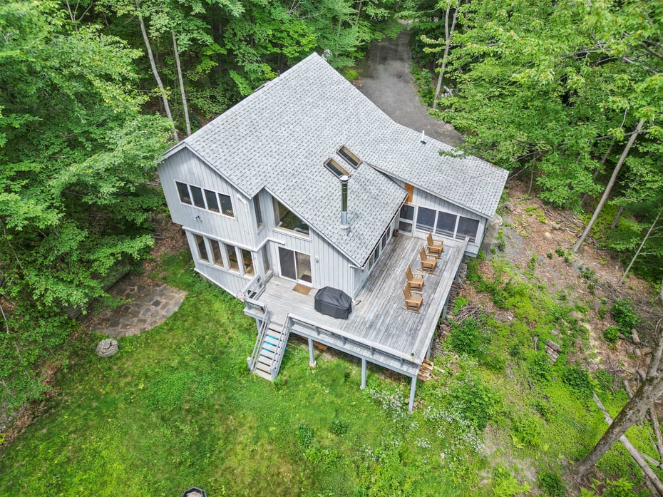 112 Silver St Photo 2