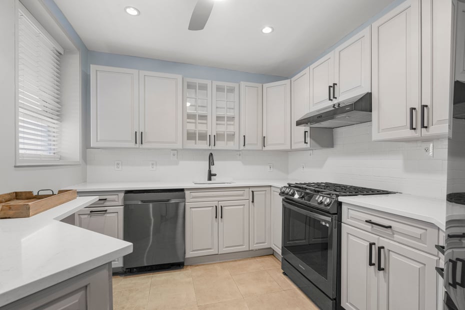 325 King Street  #4D Photo 3