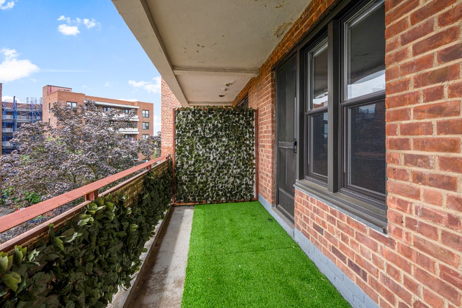 325 King Street  #4D Photo 18