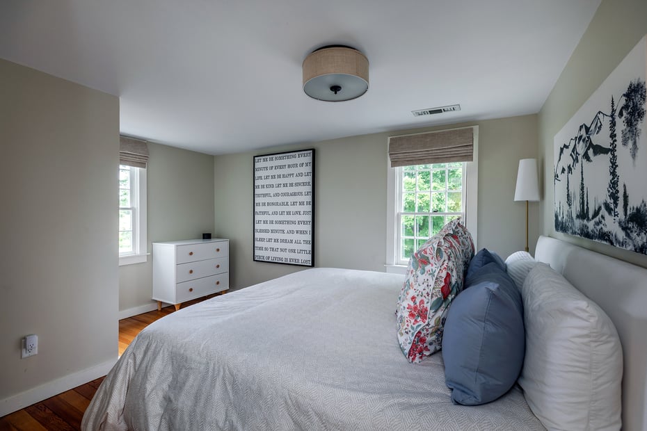 83 Thomson Road Photo 24