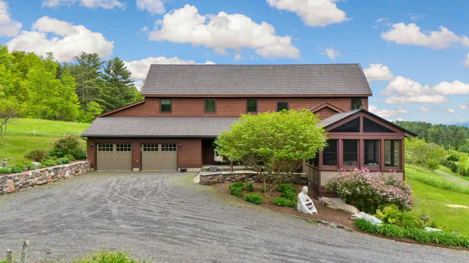 56 Crooked Hill Rd Photo 2