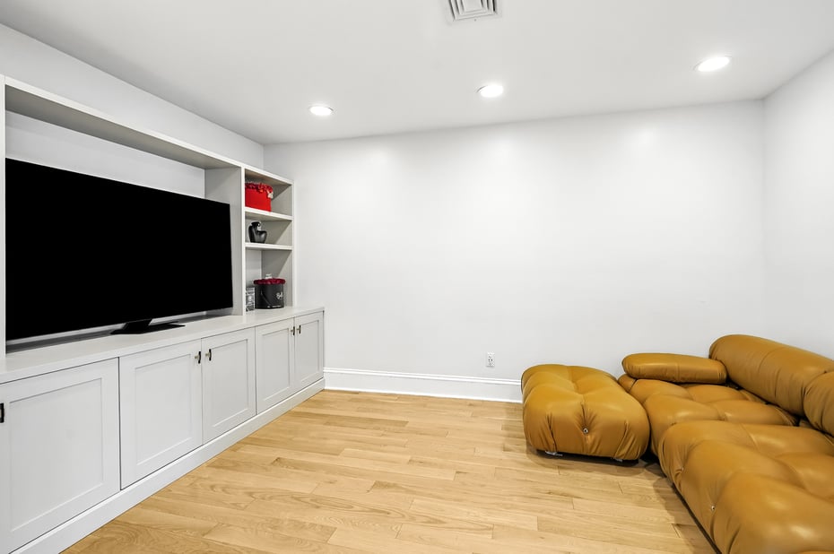 6 Eaton Lane Photo 20