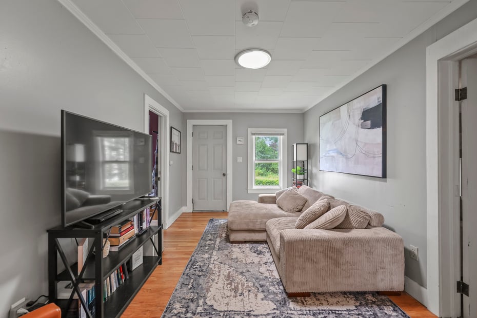 7 Chicopee St Photo 4