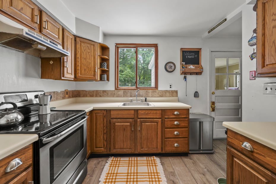 7 Chicopee St Photo 9