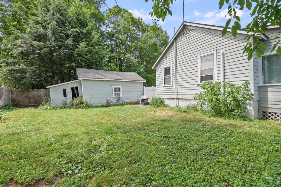 7 Chicopee St Photo 19