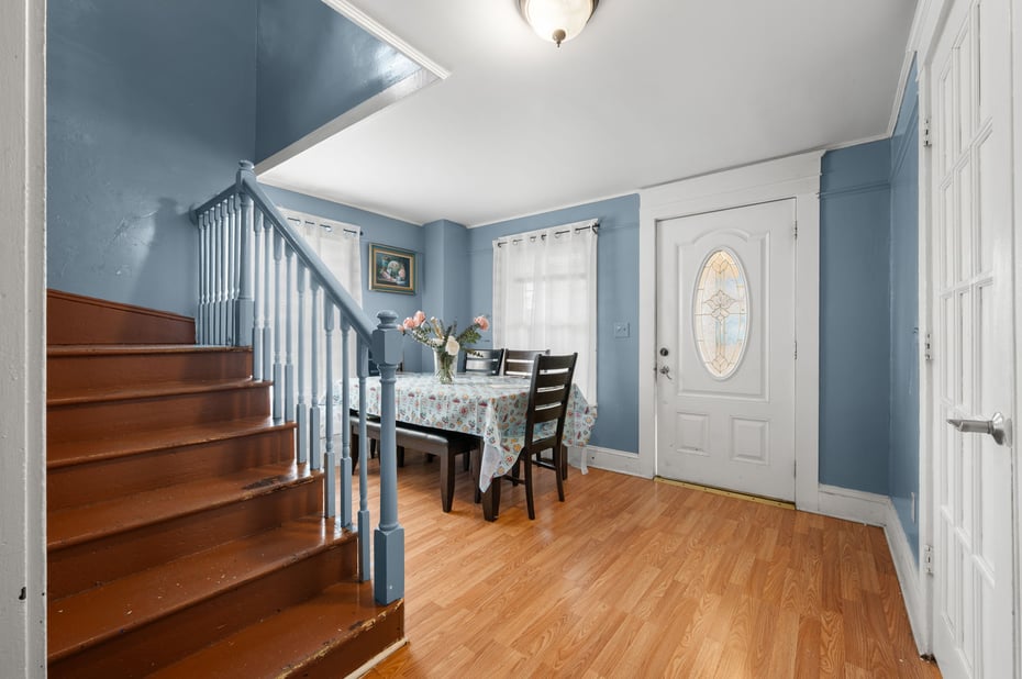 28 West High Street Photo 9