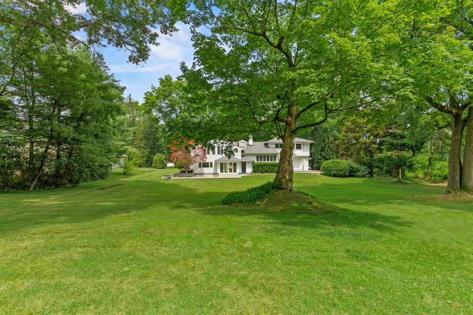 10 Bowman Drive Photo 35