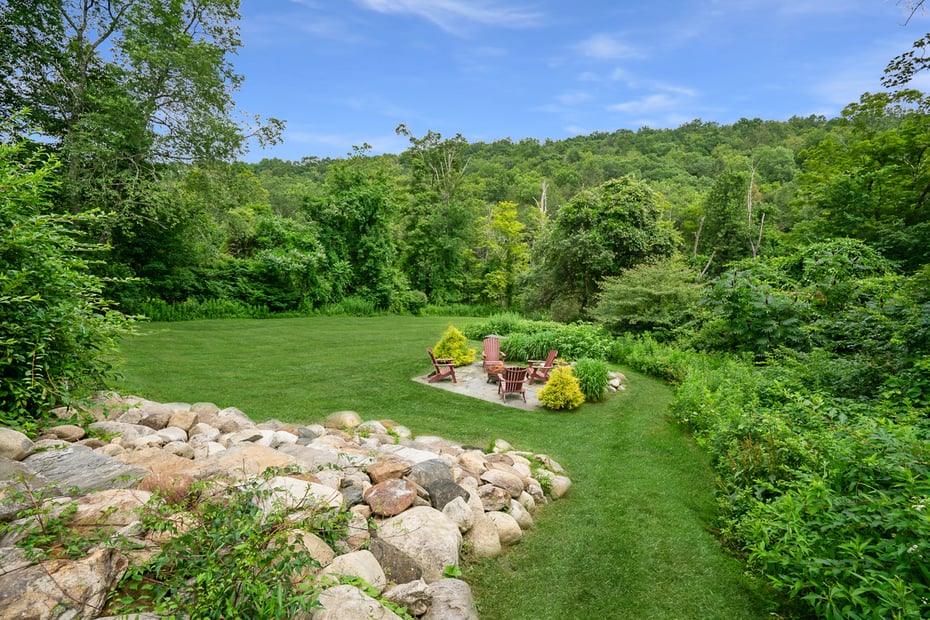 2 Valley Road Photo 28