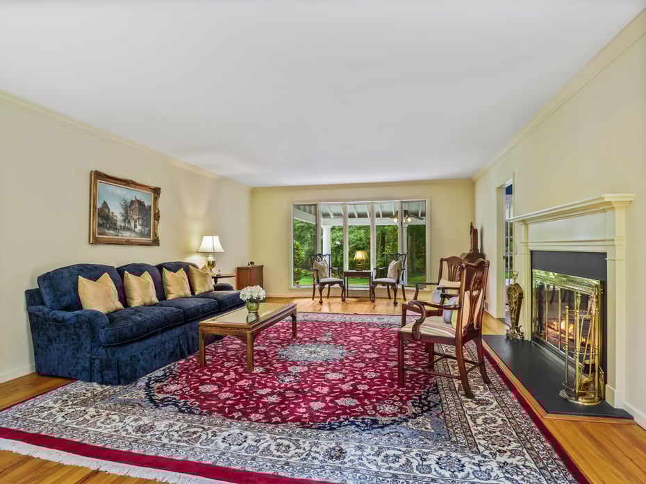 352 Ridgefield Road Photo 3