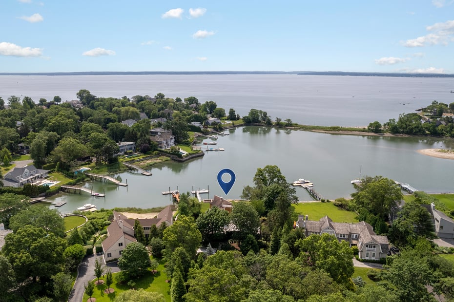 1160 Greacen Point Road Photo 3