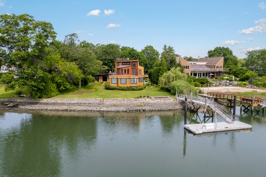 1160 Greacen Point Road Photo 4