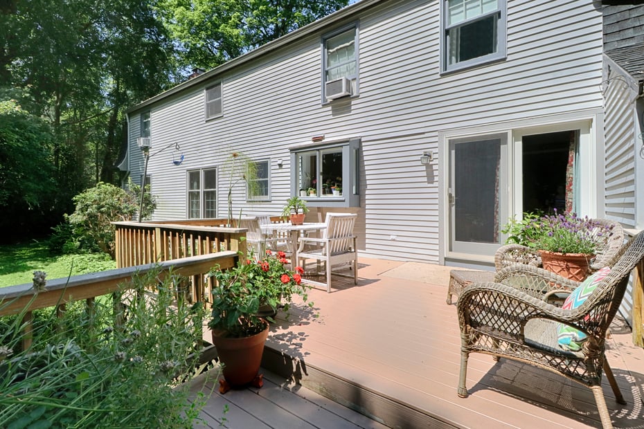1135 Hulls Farm Road Photo 9
