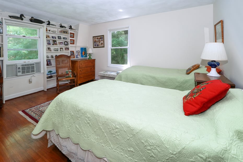 1135 Hulls Farm Road Photo 35
