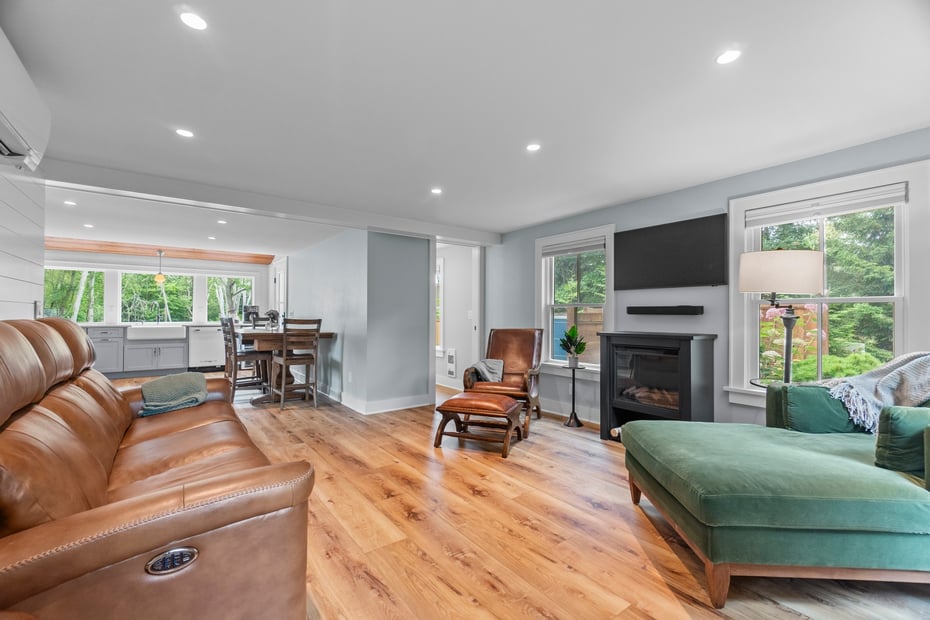 176 Great Neck Road Photo 12