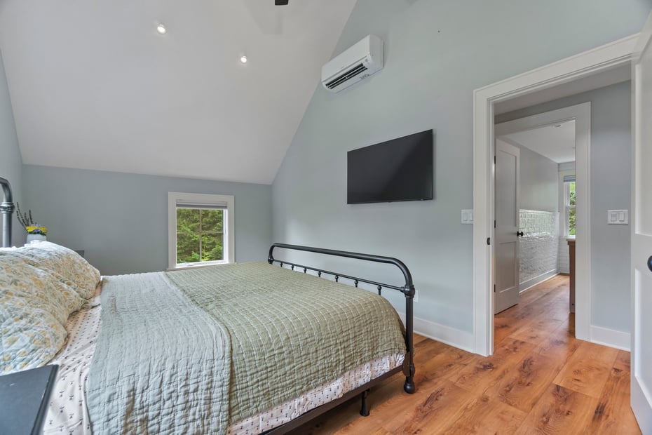 176 Great Neck Road Photo 20