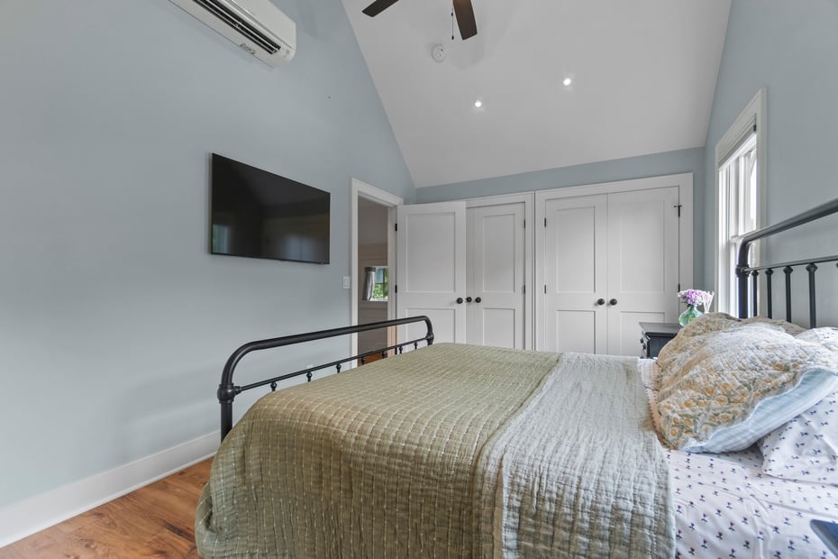176 Great Neck Road Photo 22