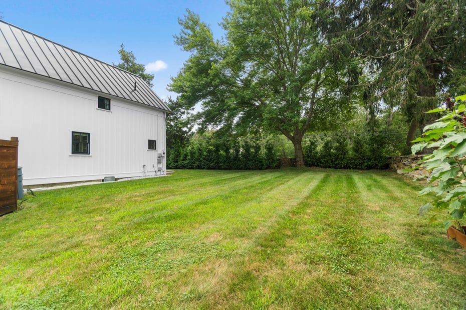 176 Great Neck Road Photo 36