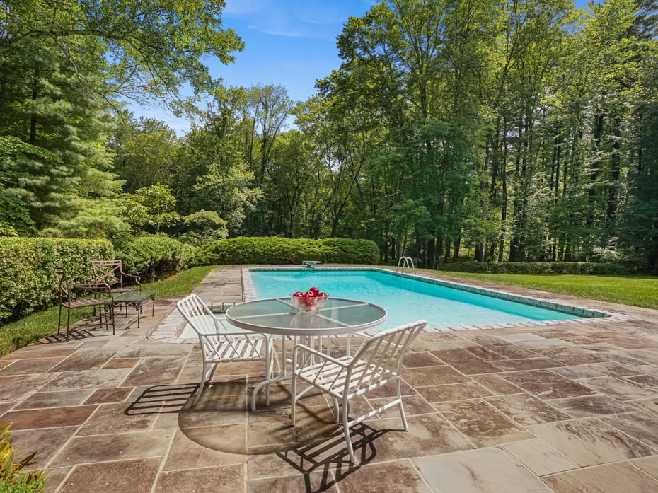 352 Ridgefield Road Photo 34